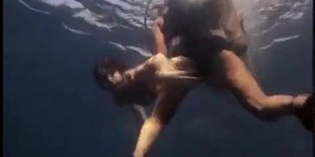 Nancy Stephens Bikini Scene  in Charlie'S Angels