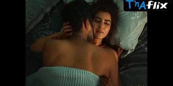 Kavya Thapar Sexy Scene  in Ek Mini Katha