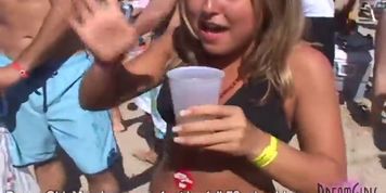 Teeny Weeny Bikini Party On Spring Break In Texas (Sky Lopez, Texas Presley)