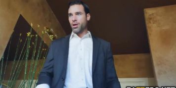 Charles Dera, a private investigator who succumbs Jillian's seduction