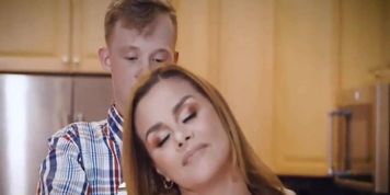 Milf Ficken In Der Kuche