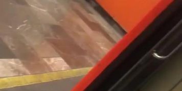 Chaqueta en el metro