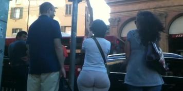 Candid Ass