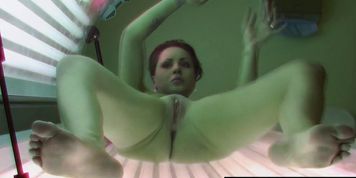 CZECHSOLARIUM - Luxury Busty brunette masturbates in solarium