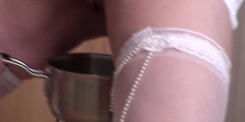bizarrlady jessica dick her pee on the fire