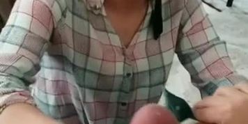hanDjob frOm pAki giRl