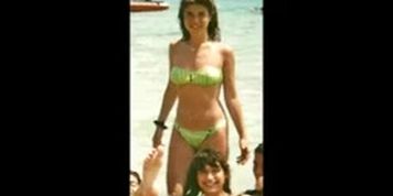 eva almato en bikini verde