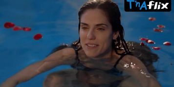 Rafaela Mandelli Sexy Scene  in Intimidade Entre Estranhos