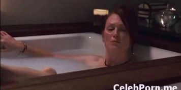 Julianne Moore gets fucked wildly