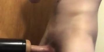 Fuckimg toy pussy