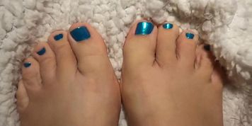 Slow HD toe tease
