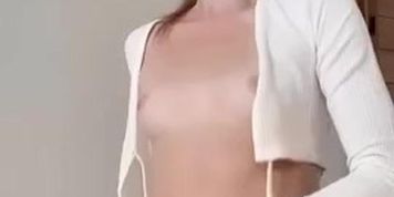Magic Alice Riding Dildo Squirting (Olga Shkabarnya)