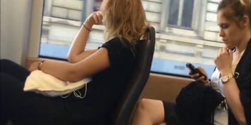 Candid Feet #23  So Hot (Faceshot)