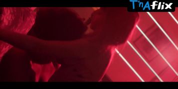 Renata Guida Breasts,  Underwear Scene  in O Que Resta