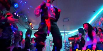 Amateur teen cfnm party