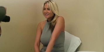 Alanah Rae - Asian Photographer Fucks Busty Blonde [AMWF] [ATOM-099 - Scene 1] [AI Upscaled]