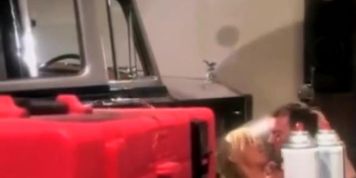 Mechanic Fucking a HOT Blonde (Jill Kelly, Randy Spears)