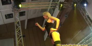 SCANDALONSTAGE - public sexshow lapdance