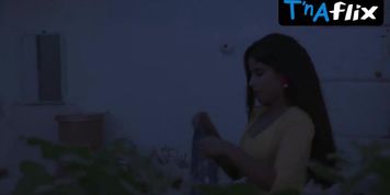 Coral Bhamra Sexy Scene  in Gandi Baat