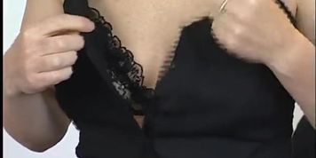 Rothaarige Milf Dildo rein und Schwanz blasen
