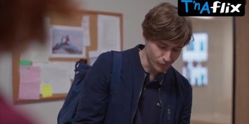 Paulina Walendziak Sexy Scene  in Moj Agent