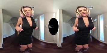 CCVR-022A?VR? Hollywood Blond Hair Beautiful Girls And Dream Harem Giant!