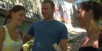 Seduce Czech Couples With Money