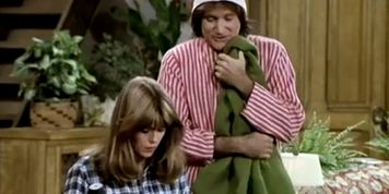 Pam Dawber Sexy Scene  in Mork AND Mindy