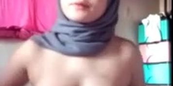 Abg Jilbab Abu Abu Dari Desa Meresahkan Karna Pamer Memek