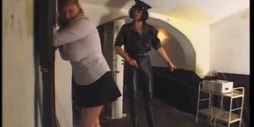 Lesbian game 61