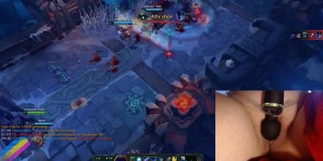Playing with my vibrator on the highest setting makes me moan intensively! League of Legends #9 Luna (GamerGirl)