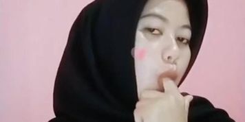 Nana Jilbab Cantik Nekat Bugil Menit 13 Pulen Susunya