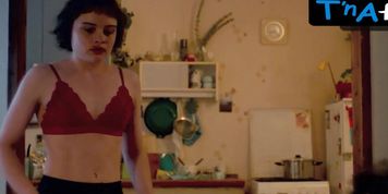 Lena Urzendowsky Breasts,  Underwear Scene  in Franky Five Star