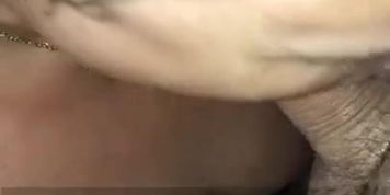 BONNE PIPE SOUS LA DOUCHE PAR MA CHIENNE SOUMISE SNAP MOI CETTE SALOPE