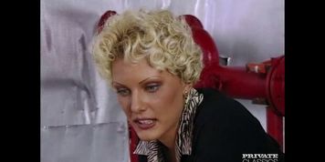 PRIVATE CLASSICS - Suzan Nielsen Gangbang in the Petroleum Platform