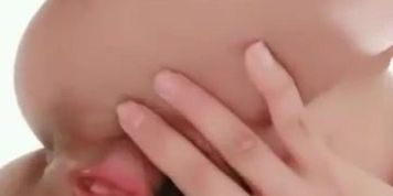 em g&aacute;i trong ph&ograve;ng t?m th?m du