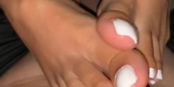 TOENESSA&rsquo;S TOES MAKE HIM EXPLODE 2x teaser