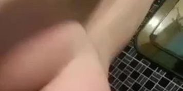 Juli Garcia - ggarcia_juli - Video en la ducha (Jenny Baxter, Rosa Azorra)
