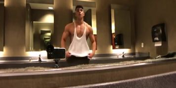 19 years old shredded bodybuilder