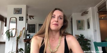 Amateur Sarah Has Intense Solo Orgasm