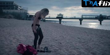 Malgorzata Gorol Butt,  Breasts Scene  in Klangor
