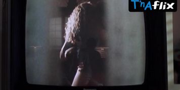 Kelly Preston Butt Scene  in 52 Pick-Up