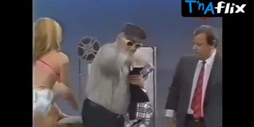 Silvia Perez Bikini Scene  in Hiperhumor