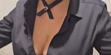 Hotwife Come For A Creampie