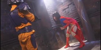 Gexp-68_Supergirl_Hunter (Alisa Kiss)