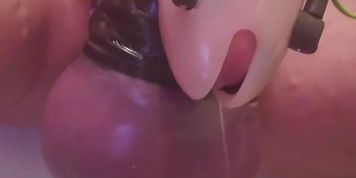 Dripping precum during Estim CBT in chastity 
