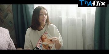 Marina Aleksandrova Breasts Scene  in Makron
