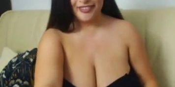 Big naturals changing outfits