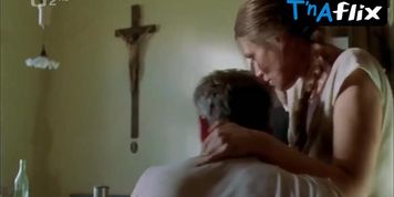 Petra Lustigova Breasts Scene  in Zabic Sekala