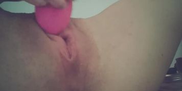 Rubbing my big clit with a vibrator until I cum * Pussy gets creamy *